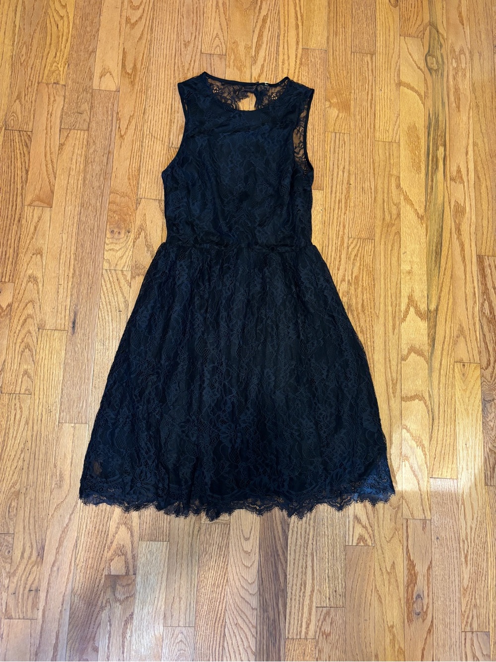 Classic Black Lace Sleeveless Dress - Brand Unknown